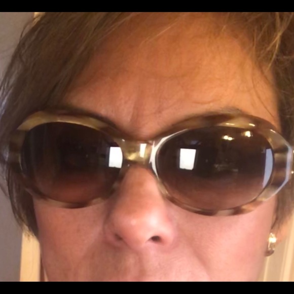 Louis Vuitton sunglasses - Picture 4 of 8